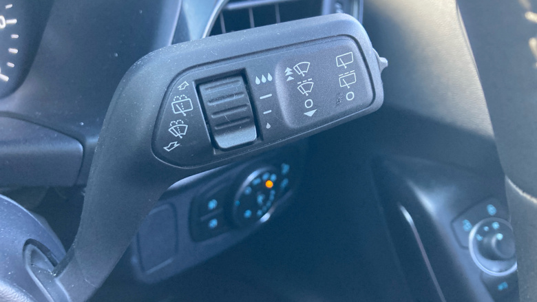 Ford Puma 1.0 EcoBoost Hybrid mHEV Titanium 5dr DCT Petrol Hatchback